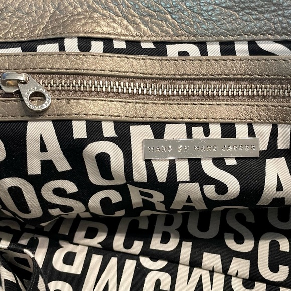 🔥 SALE! 🔥 Marc by Marc Jacobs Shoulder Bag - Picture 7 of 14